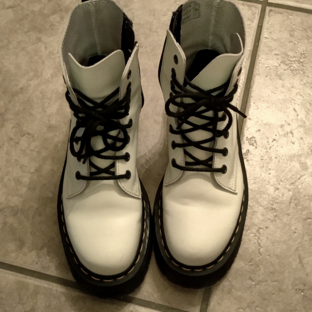 Dr. Martens White Jadons Women's Size 7 - Picture 2 of 3